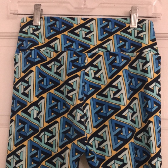 LulaRoe Funky Geometric Triangle Print LEGGINGS *One Size* - Picture 6 of 8